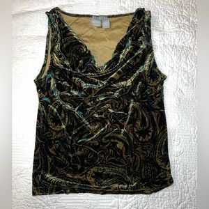 Size small Old Navy blouse.